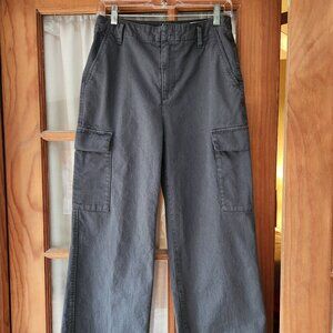 Gap Mid Rise Loose Cargo Pants